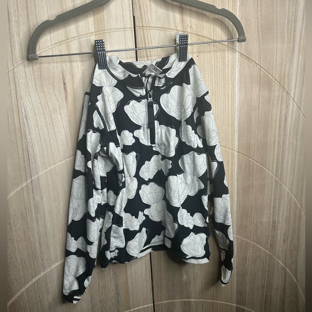 Ruffle Butts‎ black Rash Guard size 7 GUC
